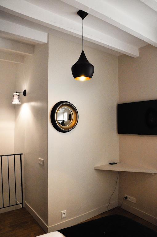 Apartament Duplex De Charme Au Coeur De Montmartre Paryż Pokój zdjęcie